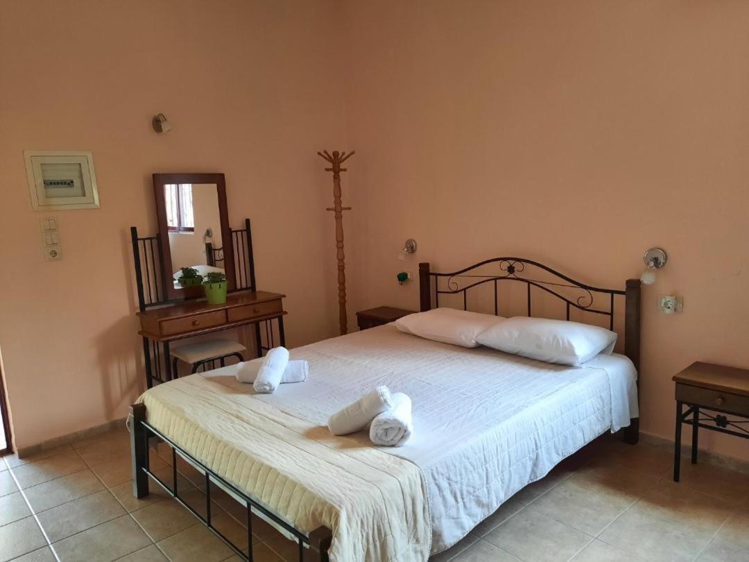 Artemis Vassilikos Aparthotel Vasilikí Exteriör bild