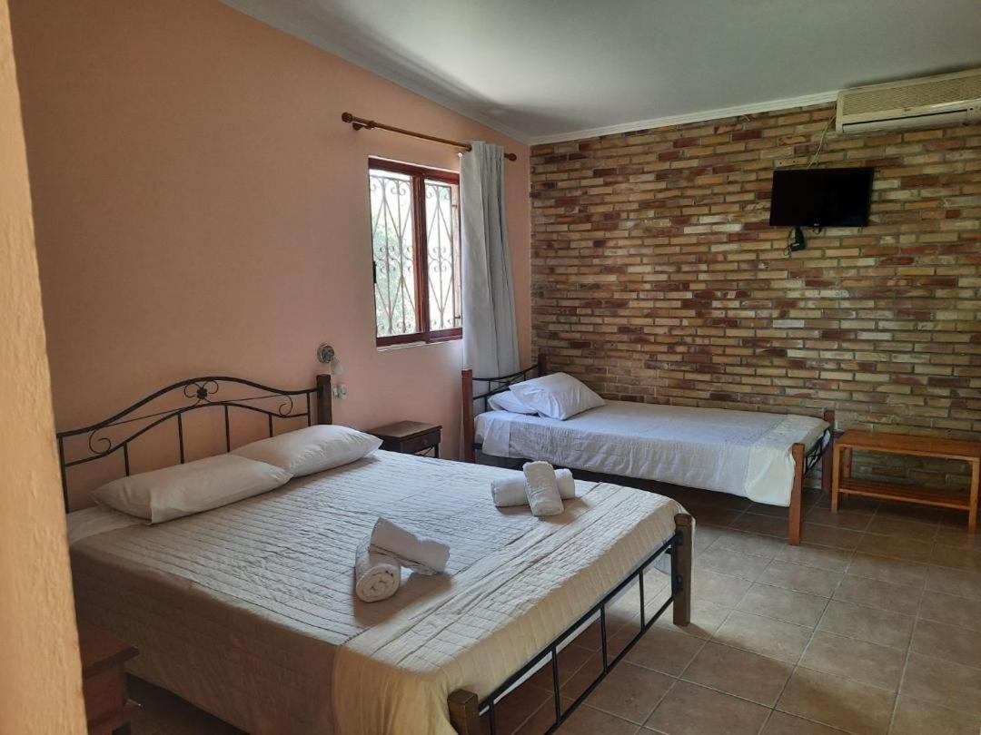 Artemis Vassilikos Aparthotel Vasilikí Exteriör bild