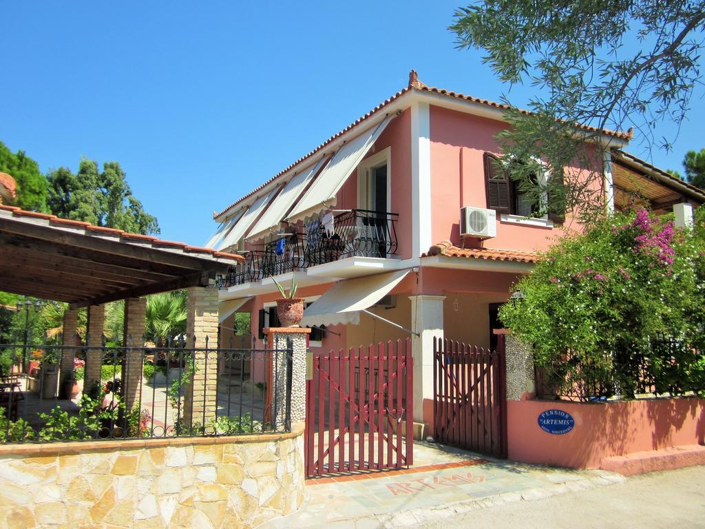 Artemis Vassilikos Aparthotel Vasilikí Exteriör bild